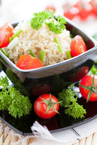Photo: unpolished rice cooked with fresh tomatoes, healthy eating unpolished rice cooked with fresh tomatoes, healthy eating