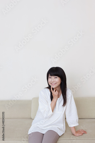 Photo: 笑顔の若い女性 笑顔の若い女性