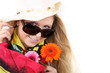 Frau mit Blumen im Sommer