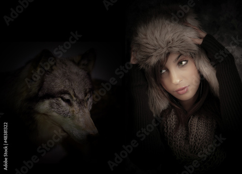 Photo: ragazza con lupo ragazza con lupo