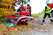 Unfall - Feuerwehr rettet Unfallopfer aus Auto