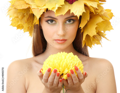 Photo: beautiful young woman with autumn wreath and chrysanthemum, beautiful young woman with autumn wreath and chrysanthemum,
