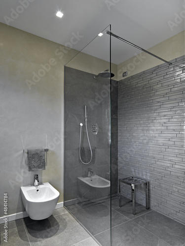 Photo: box doccia in vetro e muratura nel bagno moderno box doccia in vetro e muratura nel bagno moderno