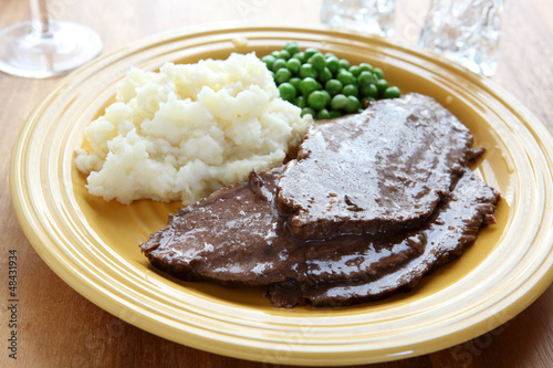 Photo: Beef Roast with Mashed Potatoes Beef Roast with Mashed Potatoes