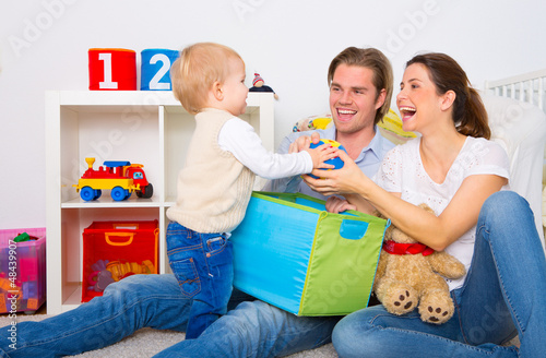 Photo: zu hause spielen zu hause spielen
