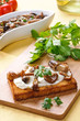 Antipasto, bruschetta con funghi - Italian bruschetta