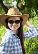 Foto: Portrait of young woman Portrait of young woman