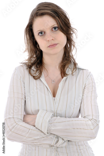 Photo: Junge Frau blickt sauer Junge Frau blickt sauer