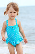 Foto: little girl on the sea little girl on the sea