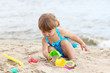 Foto: little girl on the sea little girl on the sea