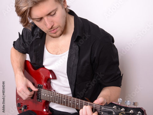 Photo: gitarrenspieler gitarrenspieler