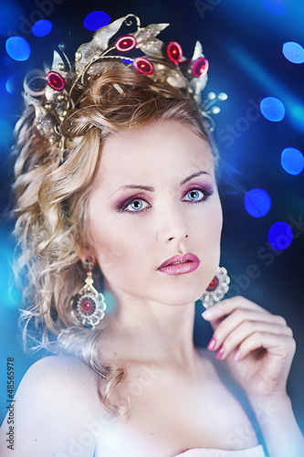 Photo: fashion portrait of a beautiful girl with crown fashion portrait of a beautiful girl with crown