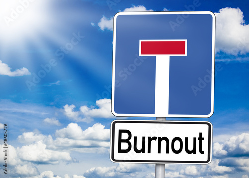 Photo: Schild Einbahnstraße mit Burnout Schild Einbahnstraße mit Burnout