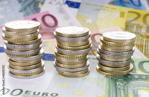 Photo: Eurostücke und Euroscheine Eurostücke und Euroscheine