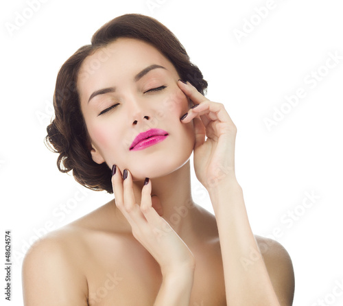 Photo: woman beauty portrait woman beauty portrait