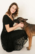 Junges Mädchen mit Hund
