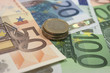 Negocio, billetes y monedas de euro, dinero