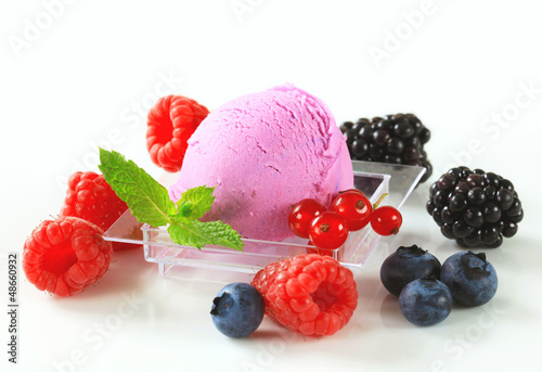 Photo: Fruit ice cream with fresh mixed berries Fruit ice cream with fresh mixed berries