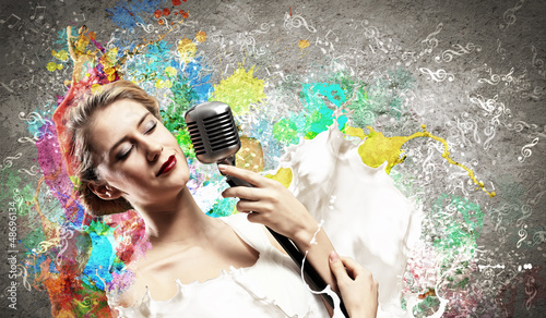 Photo: Female blonde singer Female blonde singer