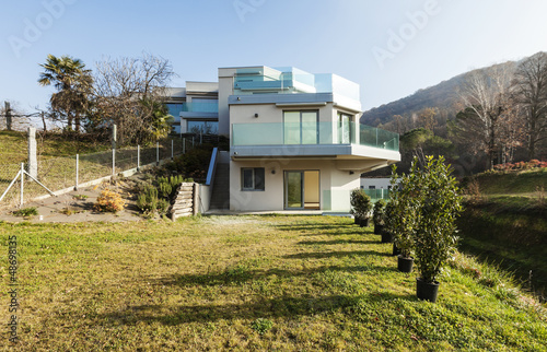 Photo: modern architecture, view from the ground modern architecture, view from the ground