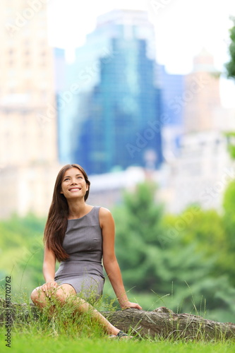 Photo: Young Asian Business woman in New York Young Asian Business woman in New York