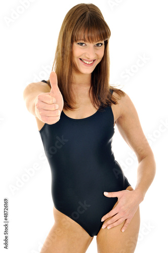 Photo: Junge Frau in schwarzem Badeanzug "Daumen hoch" Junge Frau in schwarzem Badeanzug "Daumen hoch"