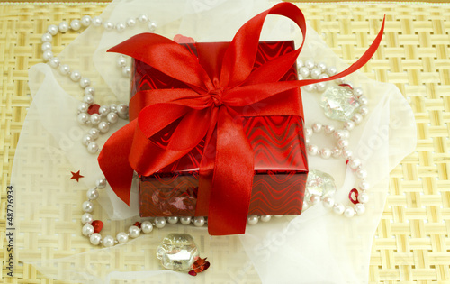 Photo: Hearts, stones, cloth and woven wood gift Hearts, stones, cloth and woven wood gift