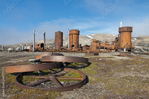 Photo: An abondoned mining settlement in Svalbard Spitzbergen An abondoned mining settlement in Svalbard Spitzbergen