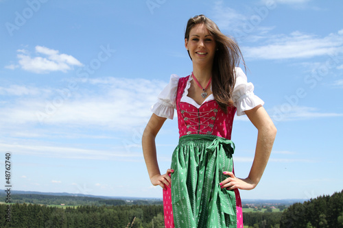 Photo: Mädchen im Dirndl Mädchen im Dirndl