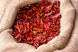 Foto: Jutesack mit Chillischoten Jutesack mit Chillischoten
