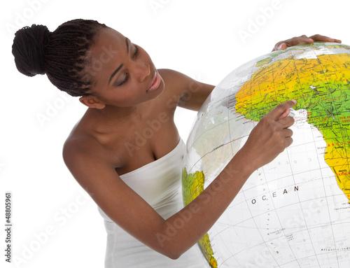 Photo: Afrikanerin zeigt auf ihr Land Afrikanerin zeigt auf ihr Land