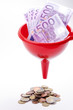 Geld durch den Trichter
