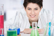 mitarbeiterin im labor