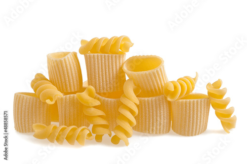 Photo: maccheroni e fusilli maccheroni e fusilli