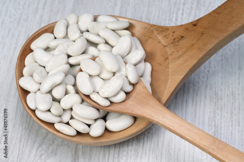 Photo: raw haricot beans raw haricot beans