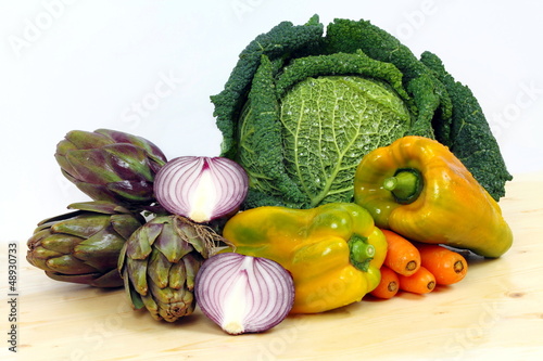 Photo: Peperoni,verza,carote,carciofi e cipolla rossa Peperoni,verza,carote,carciofi e cipolla rossa