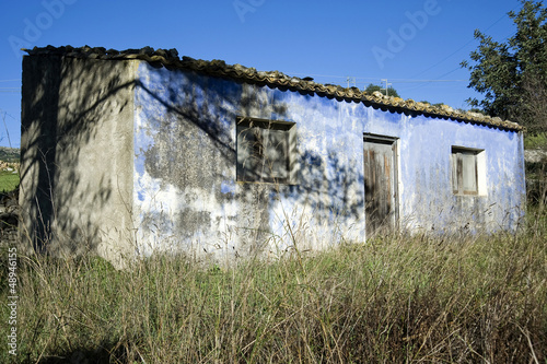Photo: europe, italy, sicily, old country house europe, italy, sicily, old country house
