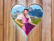 Almherzerl mit Beauty im Dirndl
