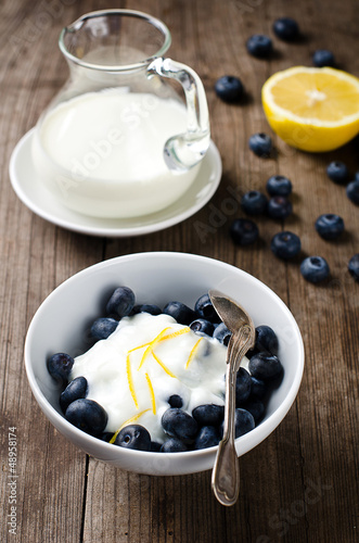 Photo: Heidelbeeren mit Joghurt Heidelbeeren mit Joghurt