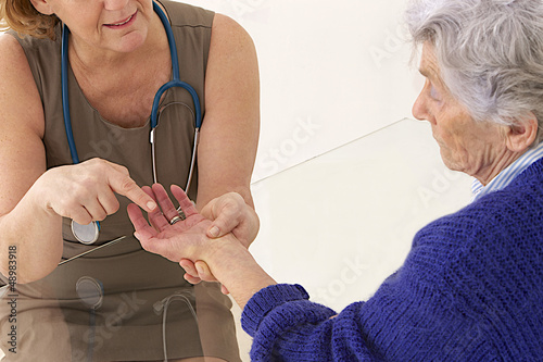 Photo: Rhumatologie - Arthrose de la main Rhumatologie - Arthrose de la main