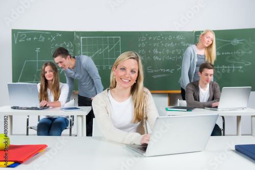 Photo: lehrganggruppe im klassenzimmer lehrganggruppe im klassenzimmer