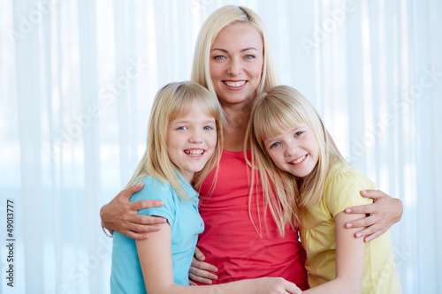 Photo: Mother and daughters Mother and daughters
