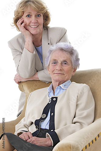 Photo: Portrait : Grand mère et fille Portrait : Grand mère et fille