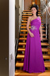 Dame in Ballkleid