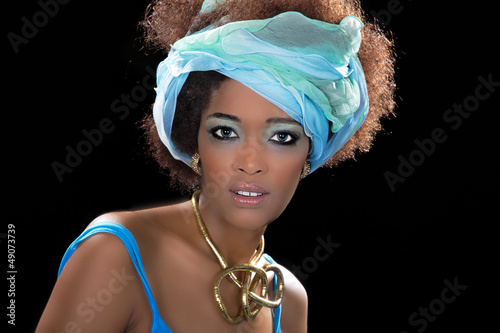 Photo: Hübsche afrikanische Frau aus Äthiopien mit blauen Augen Hübsche afrikanische Frau aus Äthiopien mit blauen Augen