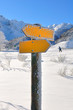 panneau indicateur à la neige