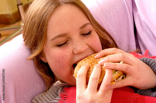 Photo: OBÉSITÉ CHEZ L'ENFANT OBÉSITÉ CHEZ L'ENFANT