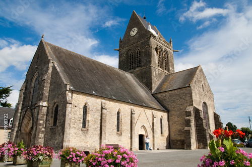 Photo: Chiesa di Sainte-Mère-Église Chiesa di Sainte-Mère-Église