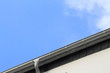 Dachrinne mit Fallrohr