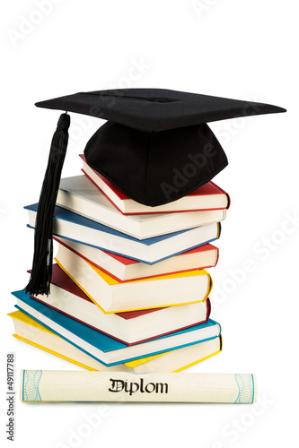 Photo: Doktorhut auf Bücherstapel Doktorhut auf Bücherstapel